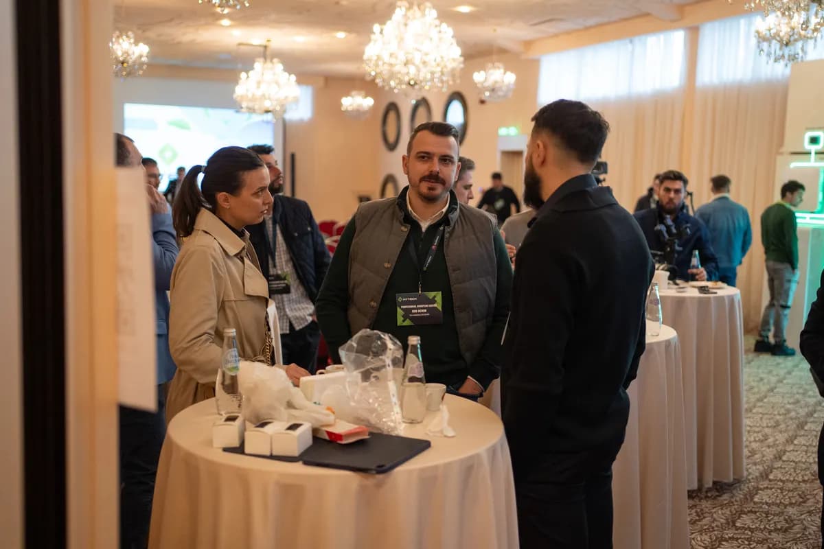 Eveniment anterior Hytech 8